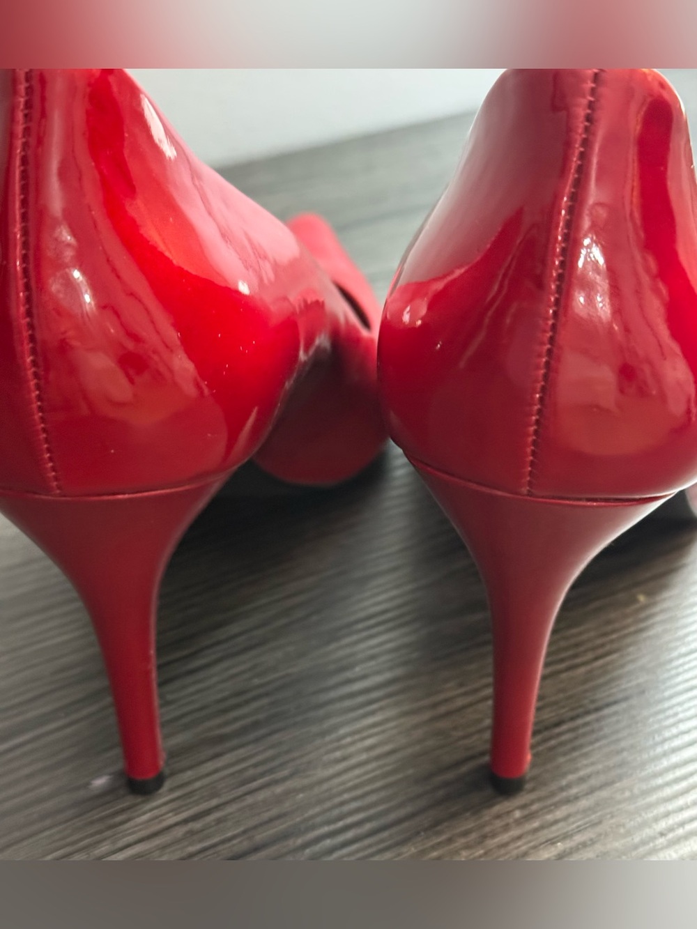 Gianni Bini Heels Red 10W Patent Leather 3.5" Heel Preowned Very Good - Picture 4 of 9